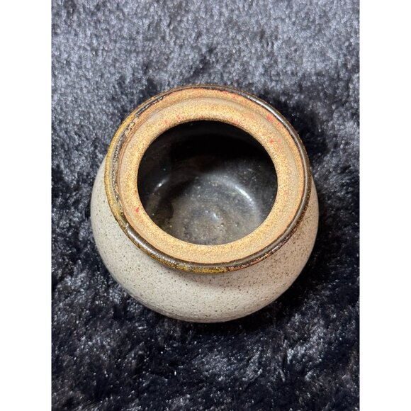 Handcrafted Ceramic Small Vase With Abstract Design - Picture 4 of 9